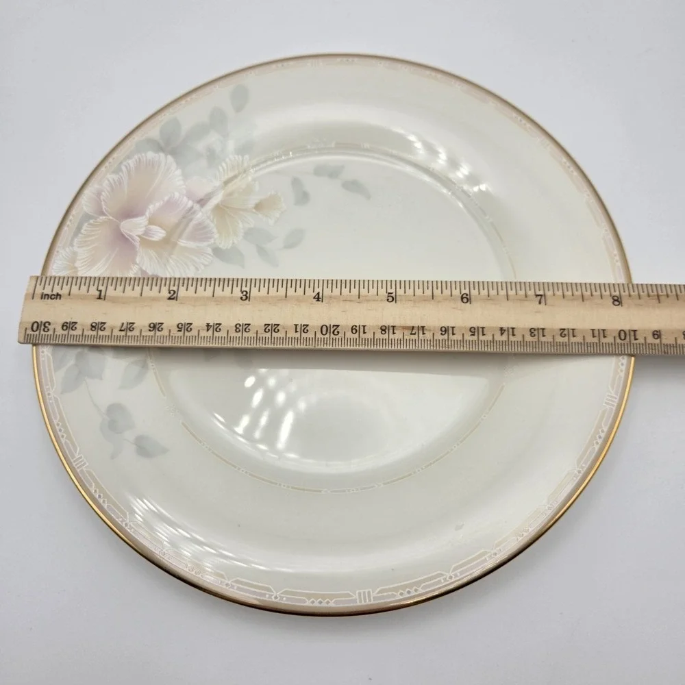 Set Of 6 Noritake Sweet Surprise Salad Plates #7702 Iris Floral‎ Gold Rim  MINT!